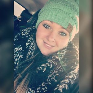 Meet your Posher, Haley